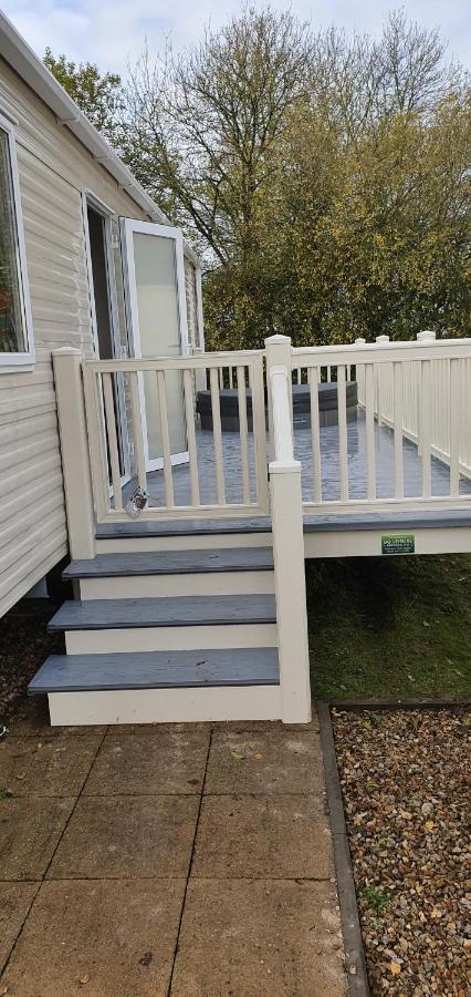Ksr Hot Tub Holiday Home At Tattershall Lakes エクステリア 写真