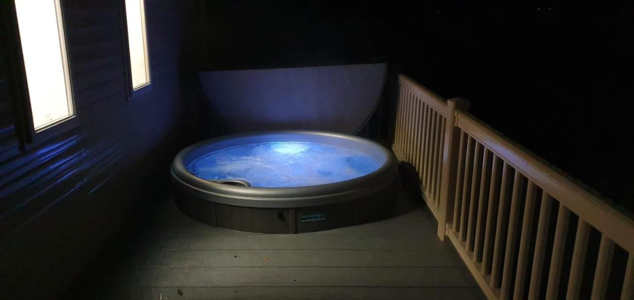 Ksr Hot Tub Holiday Home At Tattershall Lakes エクステリア 写真