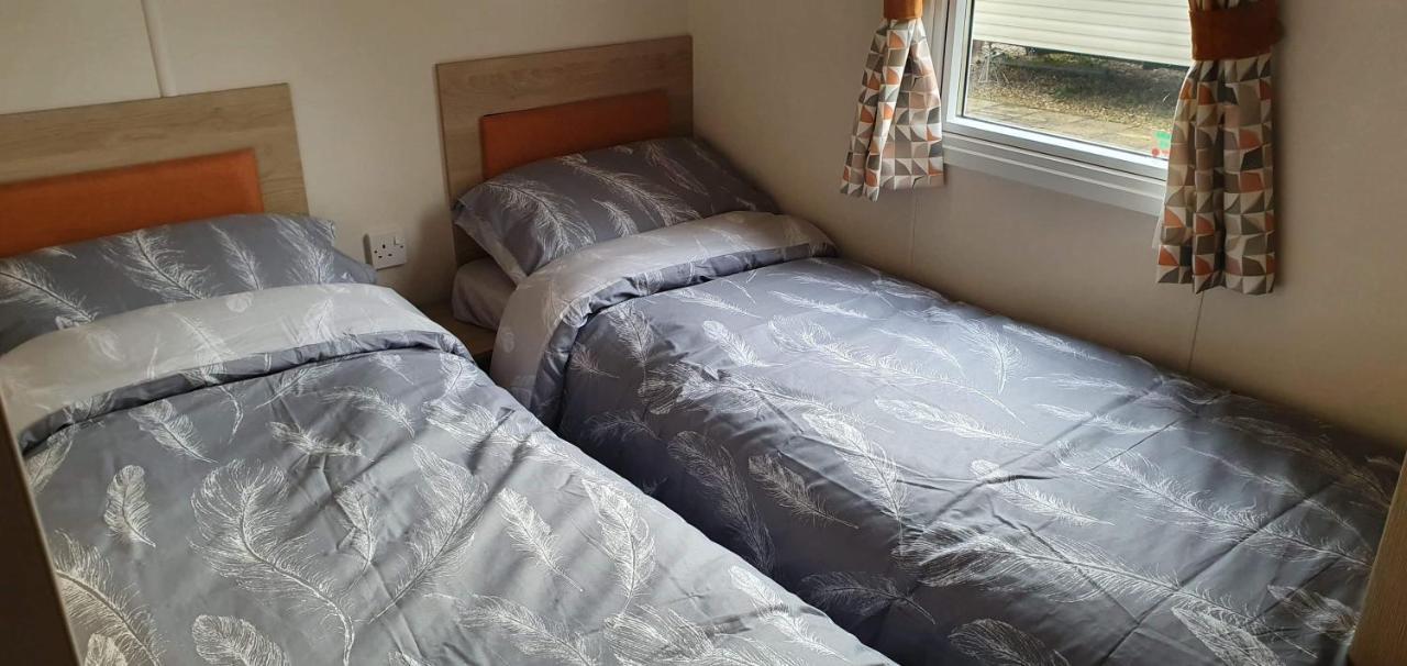 Ksr Hot Tub Holiday Home At Tattershall Lakes エクステリア 写真